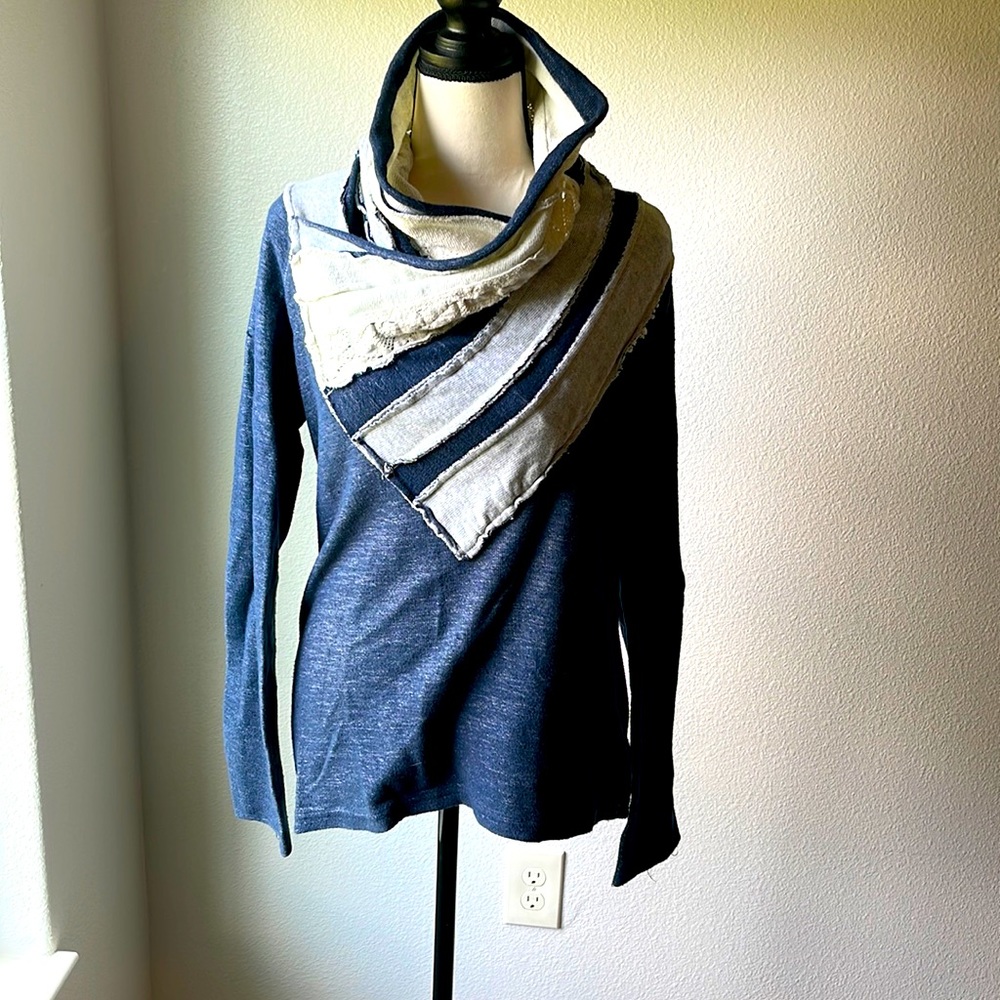 Cozy Desigual Cotton Sweatshirt w/Cowel Collar